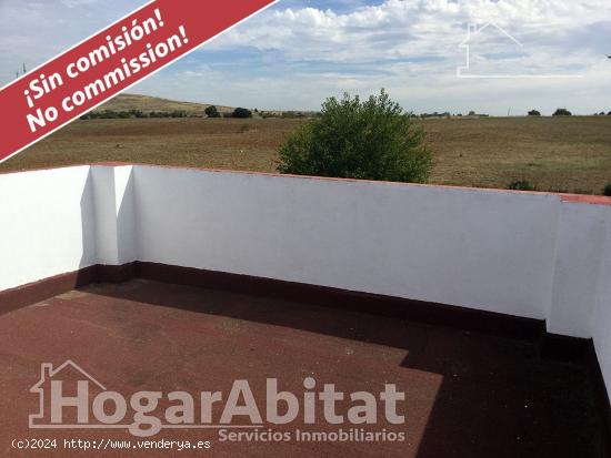 GRAN CASA CON TERRAZA Y GARAJE - BADAJOZ