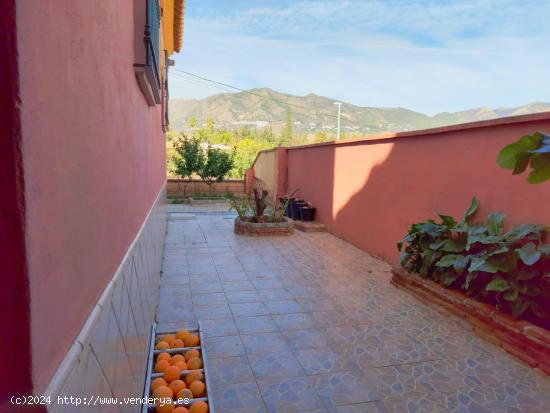 ENCANTADORA VILLA DE 6 DORMITORIOS Y 7 BAÑOS EN CAMPO DE MIJAS - MALAGA