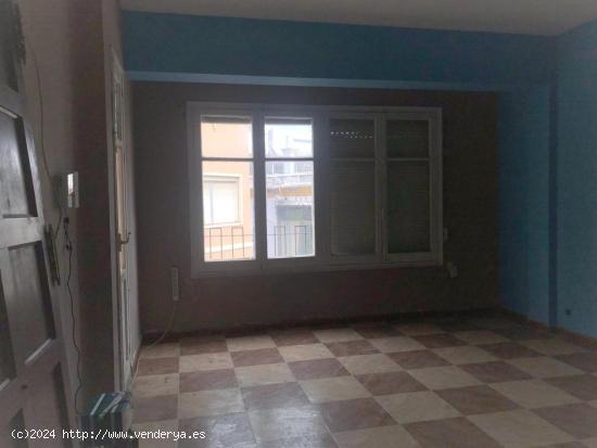 Piso en venta en plaza Miguel Martin, Algeciras, Cádiz - CADIZ