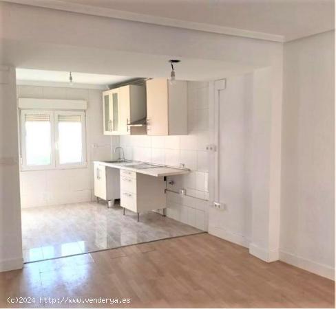 Piso en venta en Calahorra 3 habitaciones - LA RIOJA