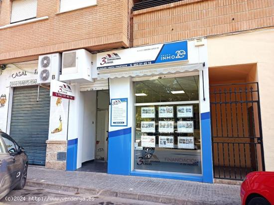 LOCAL COMERCIAL ESQUINERO EN ZONA PRIVILEGIADA EN BENETUSSER - VALENCIA