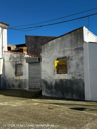 Casa con huerto de 1500 metros en Torremocha - CACERES