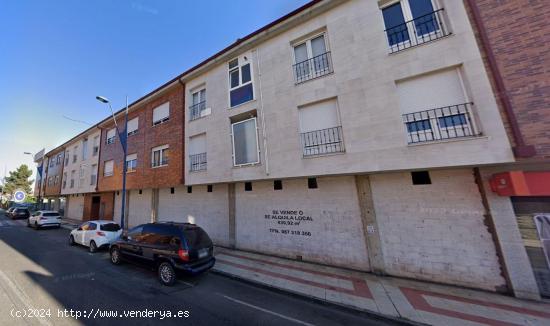 Local comercial en venta en calle Corpus Christi, San Andrés del Rabanedo, León - LEON