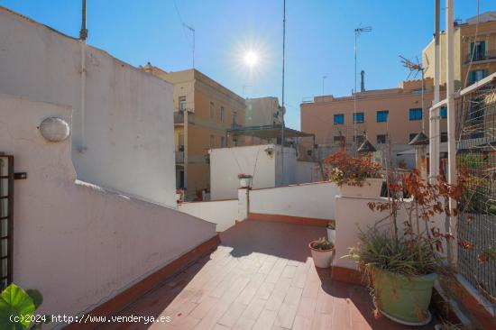  Fantastica Casa en gracia 3 plantas con terraza - BARCELONA 