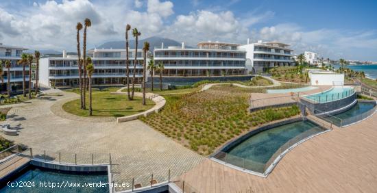 PROMOCION DE VILLAS, APARTAMENTOS, BAJOS, ATICOS EN 1ER LINEA DE PLAYA   ESTEPONA  - MALAGA