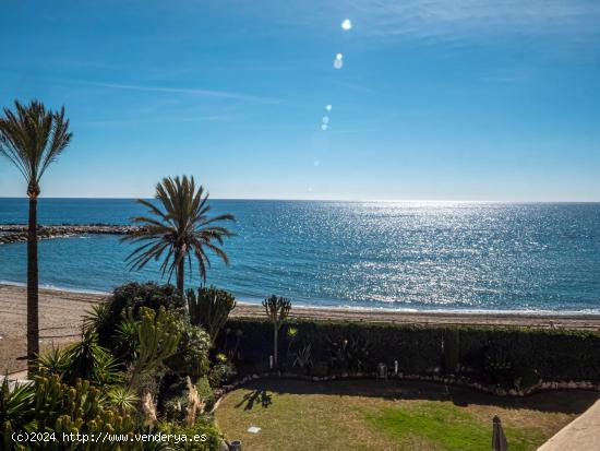 LUMINOSO APARTAMENTO EN PUERTO BANUS - MALAGA