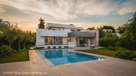 VILLA A ESTRENAR EN ESTEPONA - MALAGA