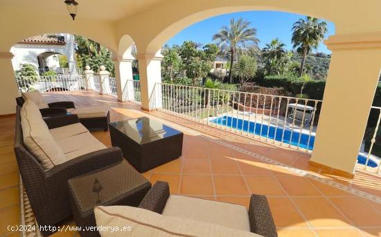 VILLA ESTILO ANDALUZ - BENAHAVIS - MALAGA