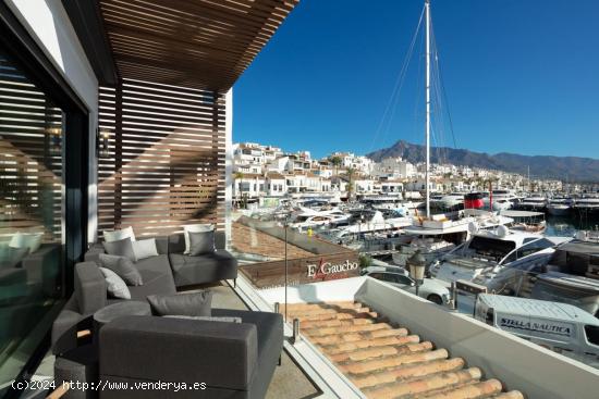 ELEGANTE APARTAMENTO - PUERTO BANUS, MARBELLA - MALAGA