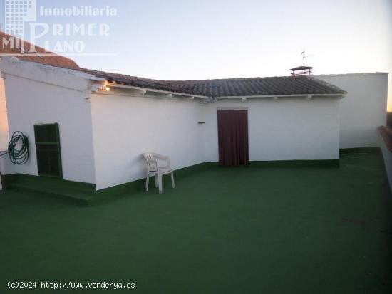 *CASA CON LOCAL COMERCIAL, JUNTO A PLAZA DE TOROS* - CIUDAD REAL