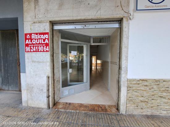 LOCAL COMERCIAL EN ZONA CENTRICA - VALENCIA