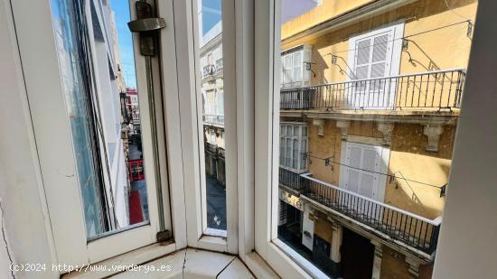 CALLE ANCHA - CADIZ - ¡¡ CASA SEÑORIAL CON ASCENSOR !! - CADIZ