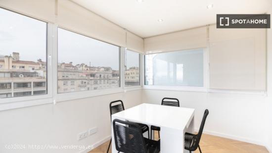 Precioso ático equipado en exclusivo barrio residencial de Barcelona - BARCELONA