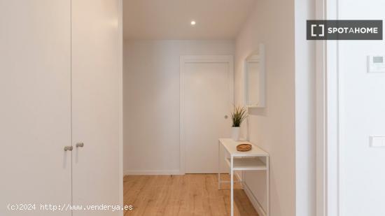 Moderno apartamento amueblado y equipado a un paso del metro en Poblenou - BARCELONA