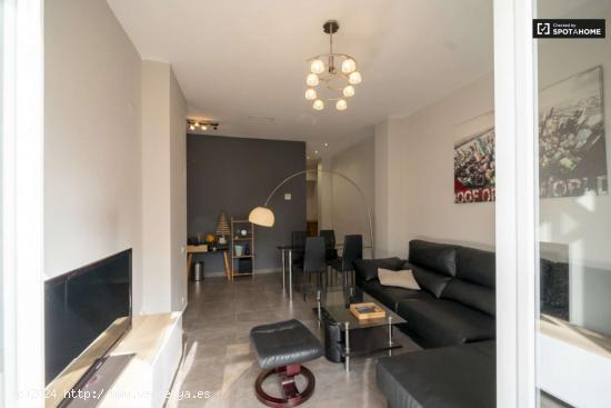  Apartamento de 3 dormitorios en alquiler en Russafa - VALENCIA 