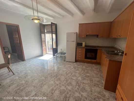 Casa grande con posibilidad de varios apartamentos - TERUEL