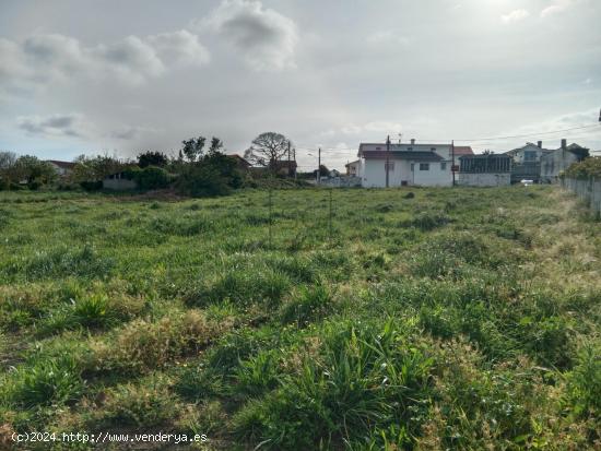 FINCA EDIFICABLE EN LAGO-VALDOVIÑO - A CORUÑA