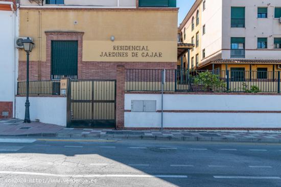 Triplex en la Urbanización mas demandada de Cajar - GRANADA