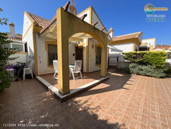 PRECIOSO BUNGALOW CON PARCELA AJARDINADA  EN COUNTRY CLUB - MURCIA