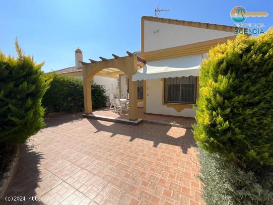 PRECIOSO BUNGALOW CON PARCELA AJARDINADA  EN COUNTRY CLUB - MURCIA