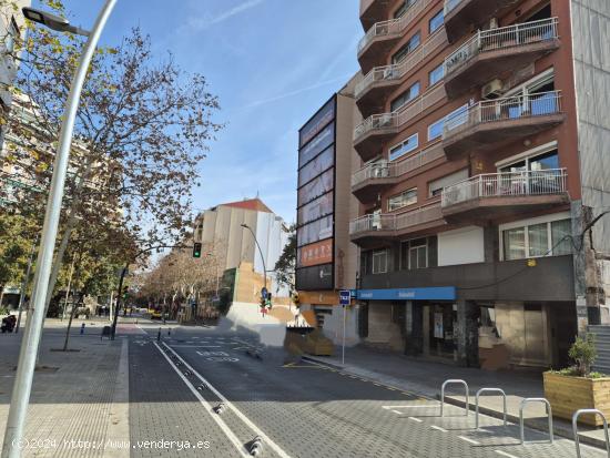  PLAZA DE PÀRKING EN VENTA EN ZONA DE COLLBLANC/AVDA MADRID (L, HOSPITALET) - BARCELONA 