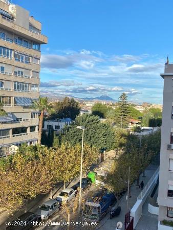 PISO DE OBRA NUEVA EN URBANIZACIÓN ZONA LA ALBUFERETA. - ALICANTE