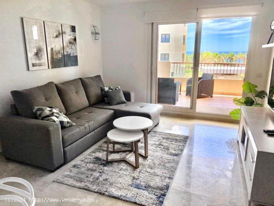 Apartamento con vistas al mar y con licencia turistica - ALICANTE