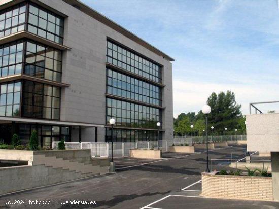 PLANTA DE OFICINAS EN ALQUILER EN SANT CUGAT DEL VALLES - BARCELONA