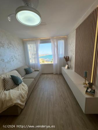 PRIMERA LINEA Apartamento de 2 dormitorios en Cabo Cervera,Torrevieja - ALICANTE