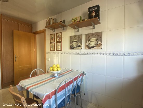 Unifamiliar adosada en venta  en Abrera - Barcelona