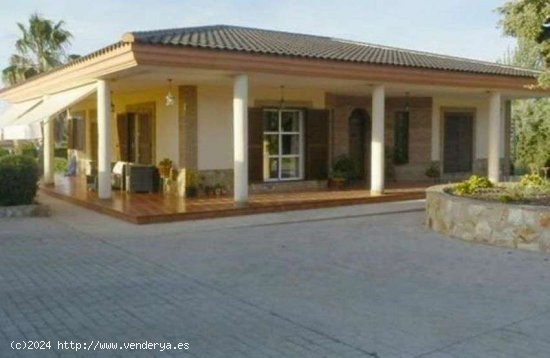 MAGNIFICO CHALET EN VENTA EN CAMPOS MANES TOTLAMENTE AMUEBLADO - Badajoz