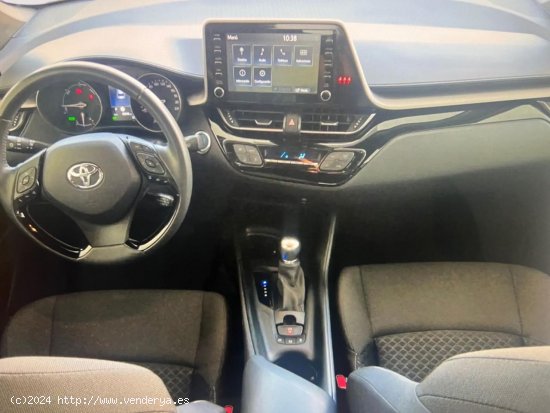 Toyota C-HR 1.8 125H Active - Toledo