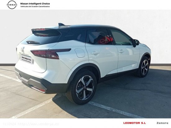 Nissan Qashqai DIG-T 116kW Xtronic N-Connecta - 