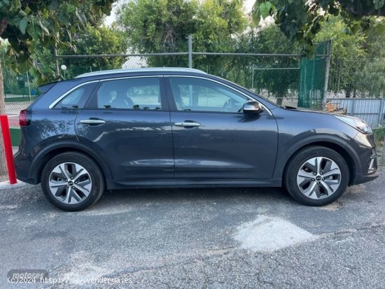 Kia e-Niro 150kW (204CV) Drive (Long Range) de 2020 con 95.500 Km por 18.900 EUR. en Barcelona