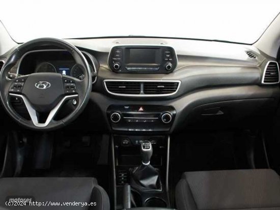 Hyundai Tucson 1.6 GDI BE Essence 4x2 de 2019 con 17.900 Km por 20.490 EUR. en Cadiz