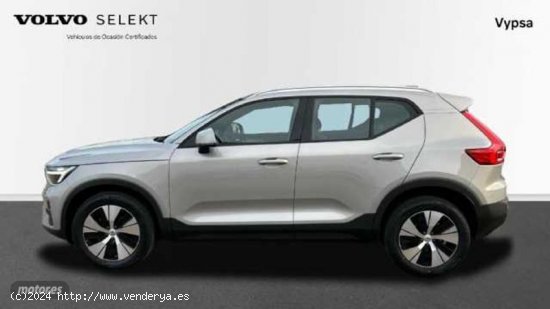 Volvo XC40 1.5 T2 CORE AUTO 129 5P de 2023 con 19.278 Km por 35.900 EUR. en Malaga