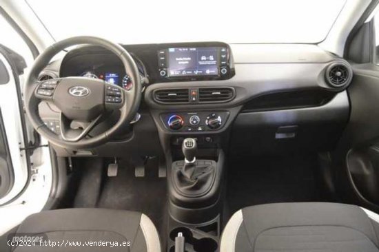 Hyundai i10 1.0 MPI Klass de 2023 con 12.097 Km por 14.300 EUR. en Navarra