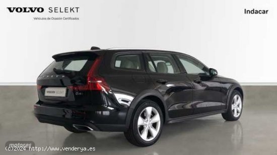 Volvo V 60 V60 D4 AWD Cross Country Automatico de 2021 con 64.642 Km por 42.500 EUR. en Almeria