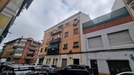 Vivienda situada junto al metro Oporto, 3ª planta con 3 dormitorios - MADRID