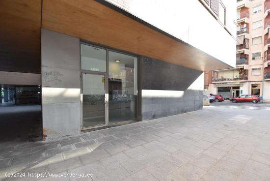 ¡Oportunidad única en Vilanova i la Geltrú! Plaza de párquing en venta - BARCELONA