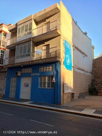 EDIFICIO EN VENTA EN ADRA, SITUADO EN LA CALLE PRINCIPAL, MAGNIFICA SITUACIÓN - ALMERIA