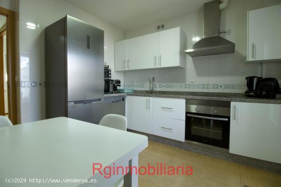 Duplex con cochera y amplio patio en venta en Don Benito - BADAJOZ