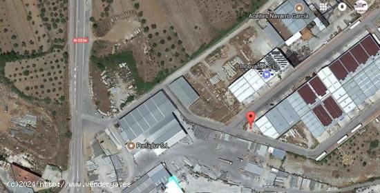 Parcela de uso industrial situada en polígono Peña Blanca, - GRANADA