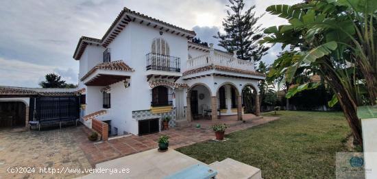 Chalet unifamiliar en Urb El Coto - MALAGA