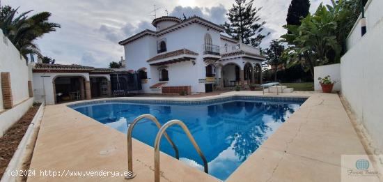 Chalet unifamiliar en Urb El Coto - MALAGA