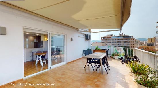 Ático reformado con terraza muy bien ubicado en Palma - BALEARES