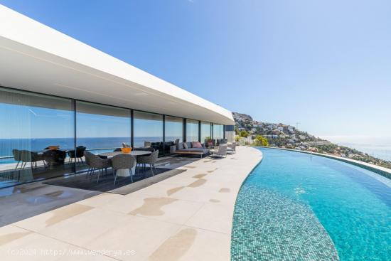 Villa moderna de lujo con un diseño único en Altea Hills con vistas espectaculares al mar - ALICAN