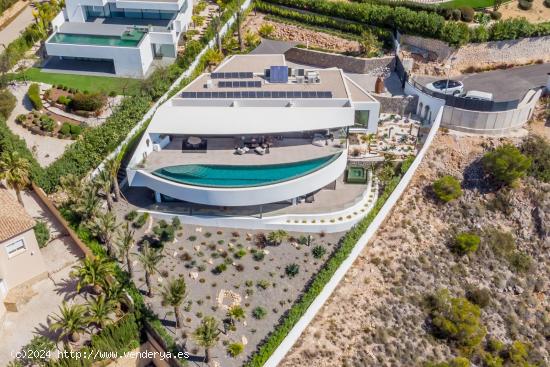 Villa moderna de lujo con un diseño único en Altea Hills con vistas espectaculares al mar - ALICAN