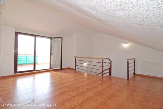 Se Vende Chalet en Espartales. - MADRID