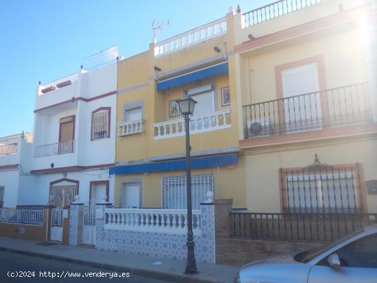  Venta de Casa en Guillena - SEVILLA 